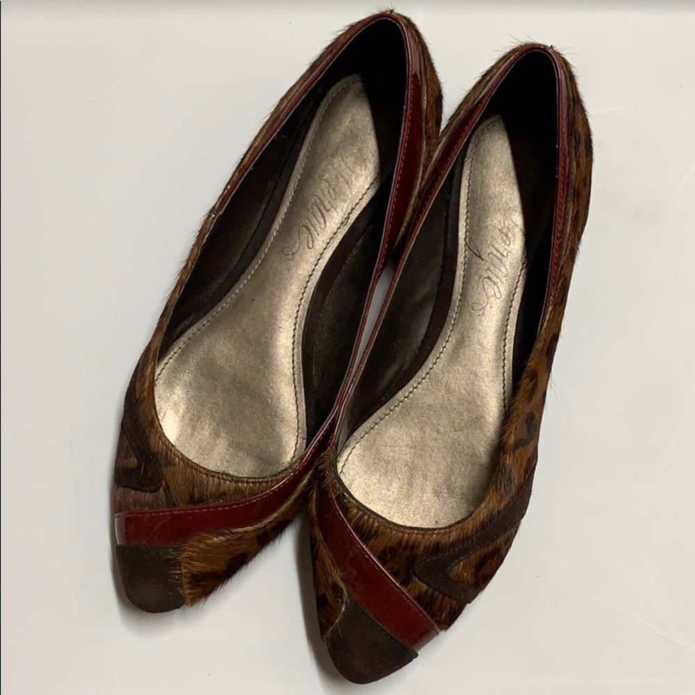 Fergie leopard calf hair brown red flats 5.5